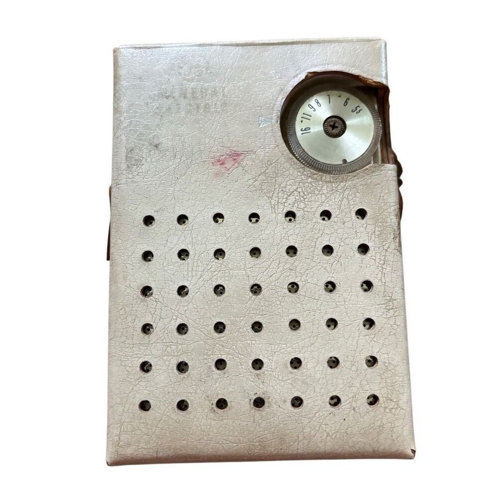 General Electric GE 8 Transistor Vintage AM Radio *Works*